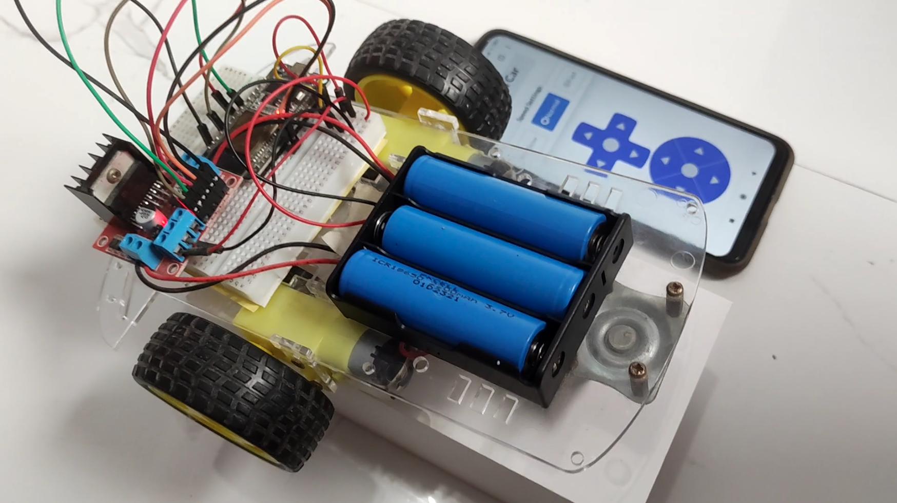 Elevating WiFi Car using ESP32, Lifting Car