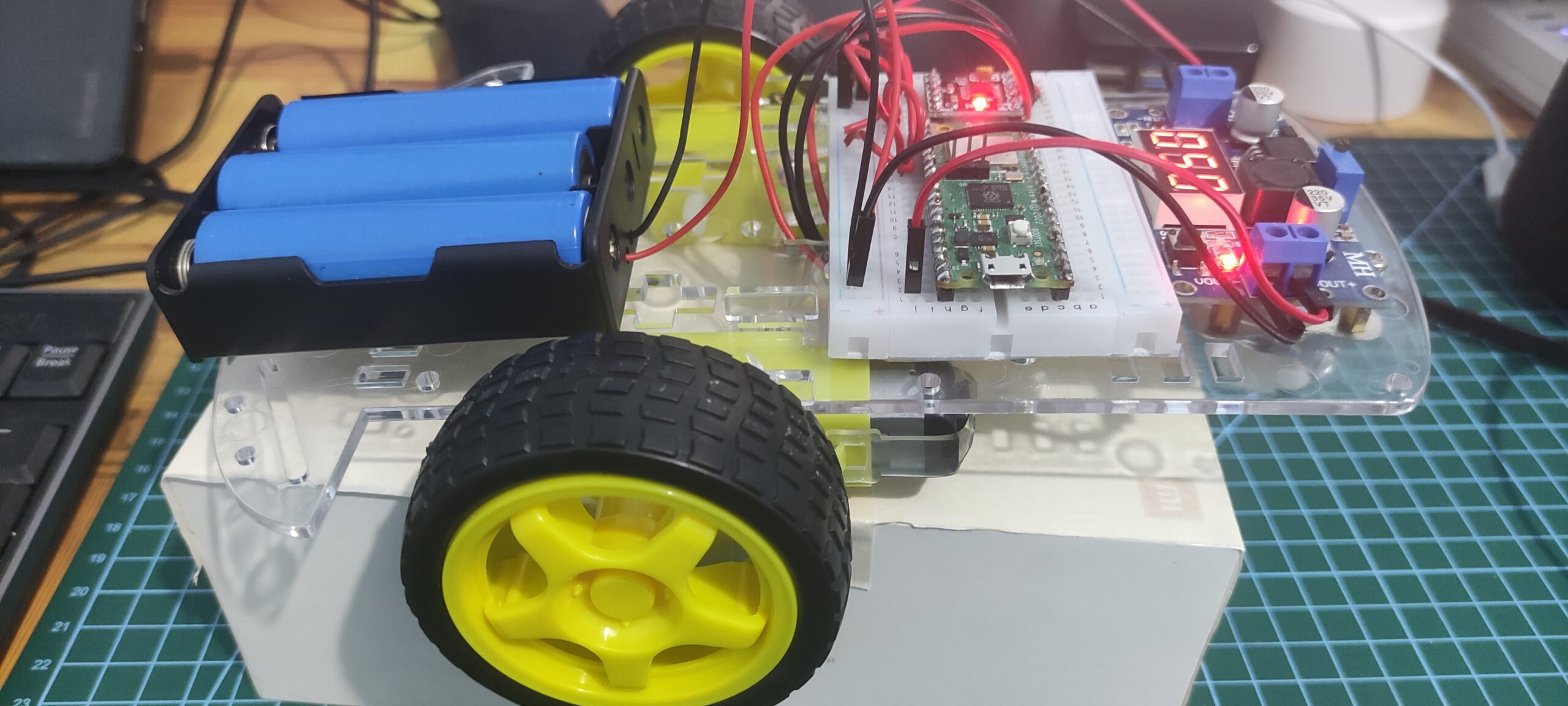 Raspberry Pi Pico W - DRV8833 - Robot Car