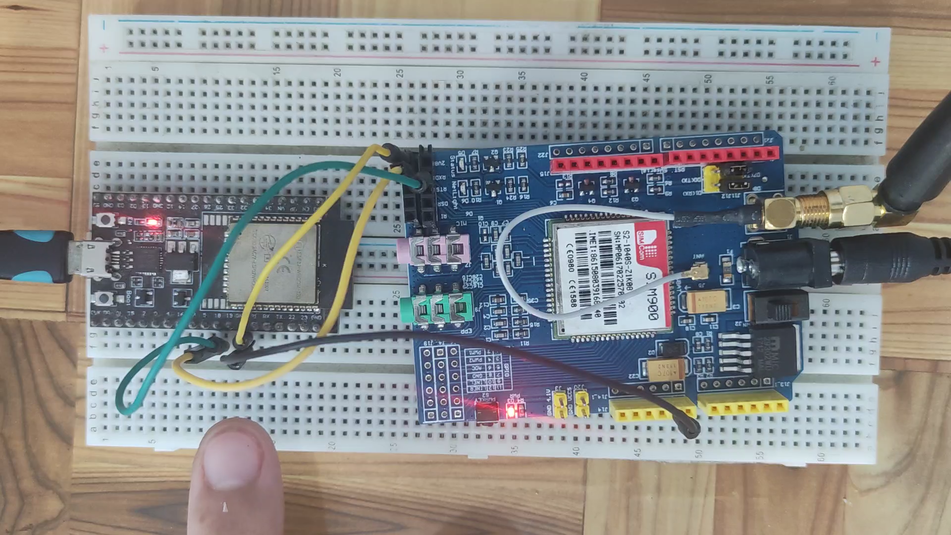 ESP32 SoftwareSerial Communication with SIM900